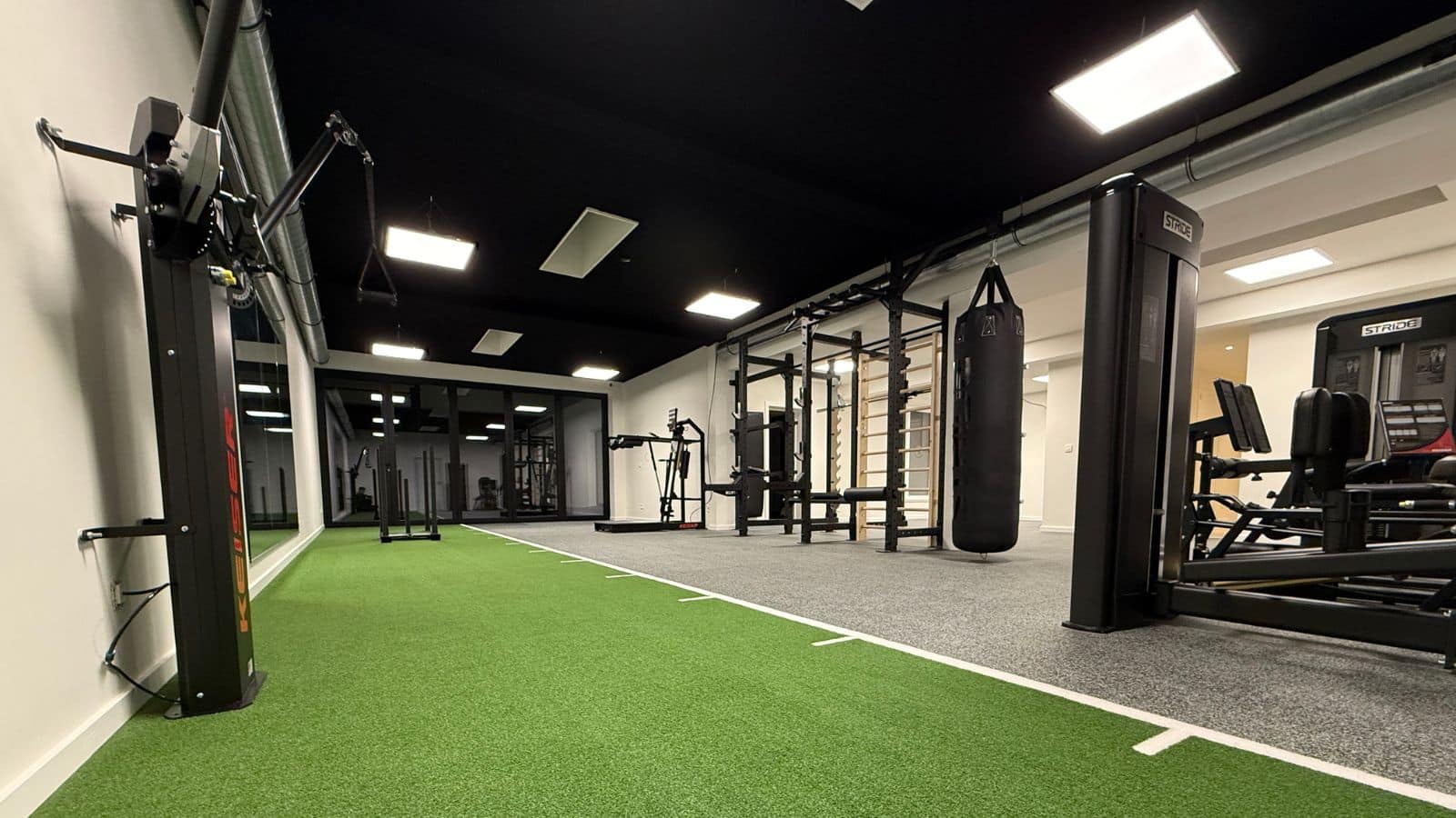 Praktijkruimte voor sportrevalidatie en training bij ProAktiv. in Haacht