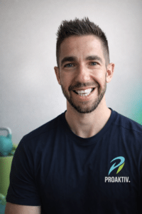 Portret van Jochen Misbaer, sportkinesitherapeut bij ProAktiv. in Haacht